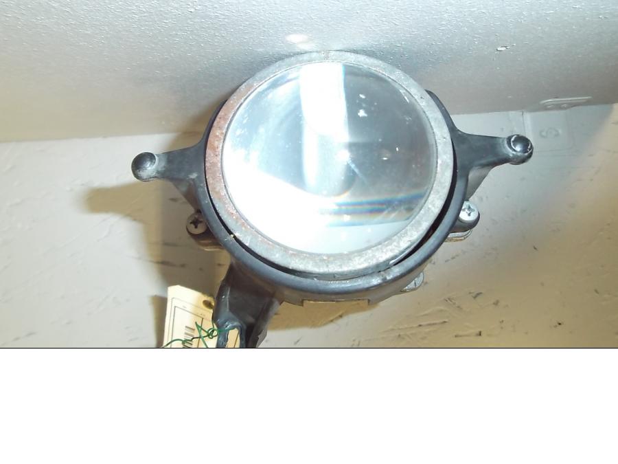 Baksidan på Strålkastare från en KTM 640 Duke -2002 motorcykel.