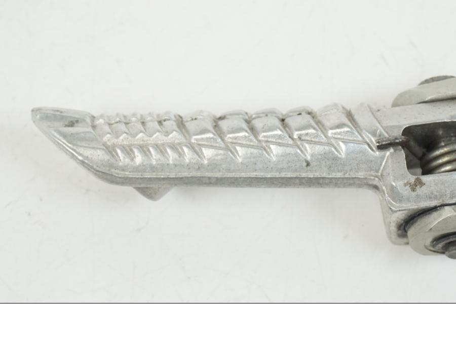 Höger sida på Fotpinne från en Suzuki GSX-R 1000 -2007 motorcykel.