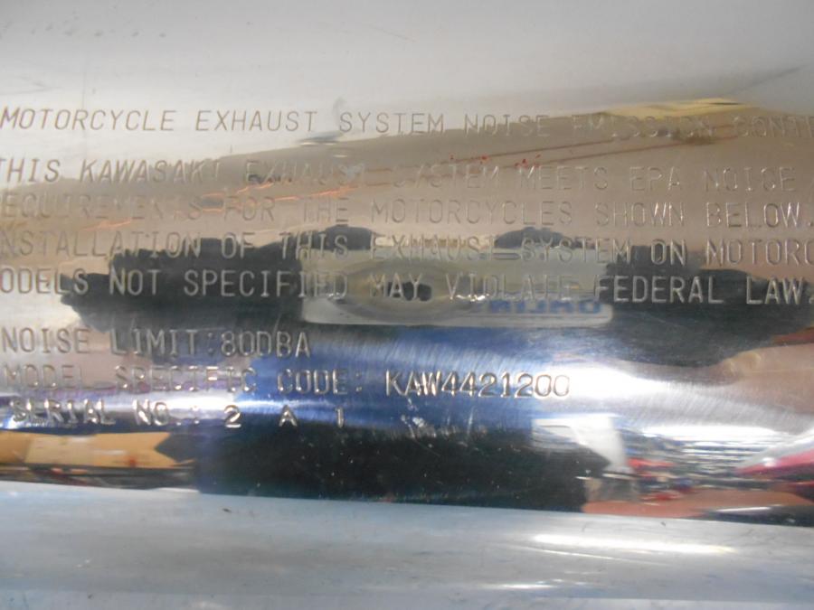 Extrabild1 på Ljuddämpare från en Kawasaki ZZR 1200 -2004 motorcykel.