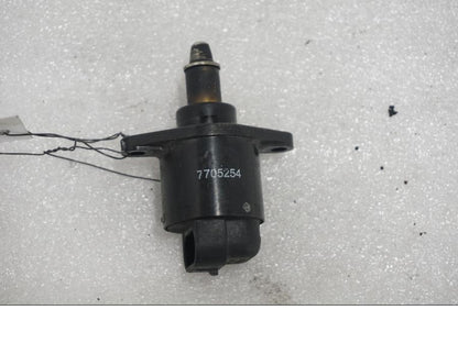 Framsidan på Tomgångsventil från en BMW K 1300 R -2011 motorcykel.