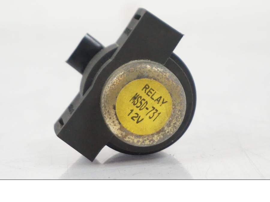 Höger sida på Startrelä från en BMW F 650 CS -2002 motorcykel.