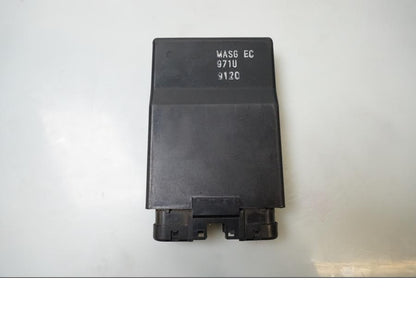 Framsidan på CDI / ECU från en Honda CBR 900 RR -1999 motorcykel.