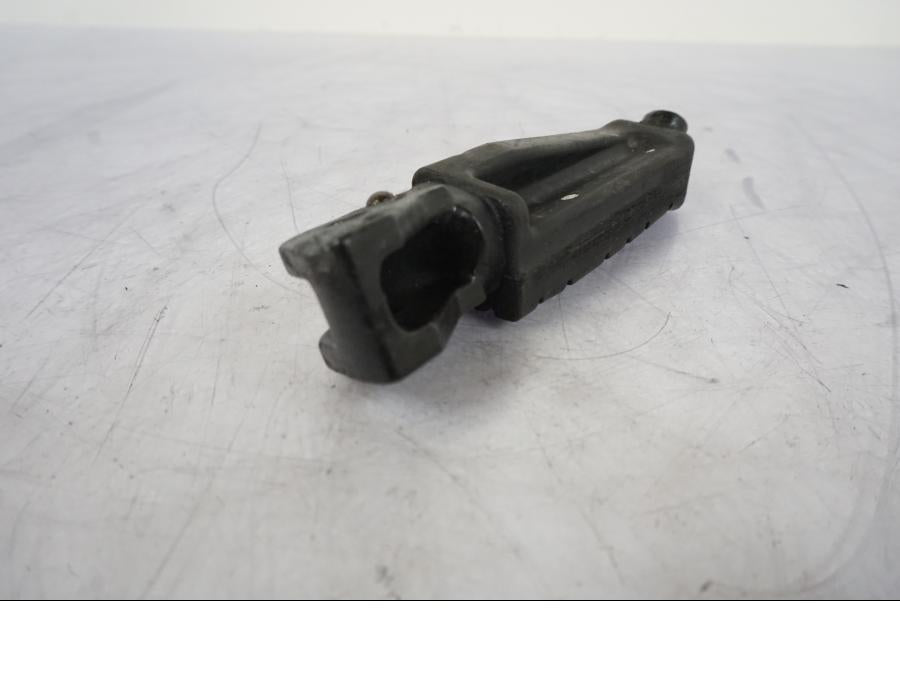 Extrabild1 på Fotpinne från en KTM 125 Duke -2017 motorcykel.