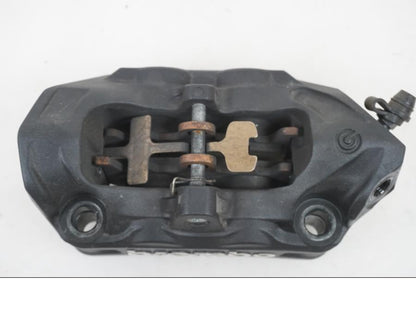 Snett nerifrån på Bromsok från en H-D Adventure Pan America Special RA1250S -2021 motorcykel.