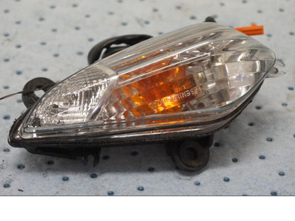 Framsidan på Blinkers från en Honda CBR 1000 RR -2011 motorcykel.