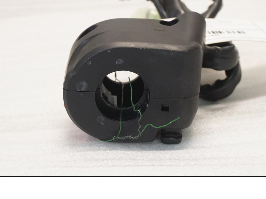 Baksidan på Styrelreglage från en Kawasaki Z 900 -2020 motorcykel.