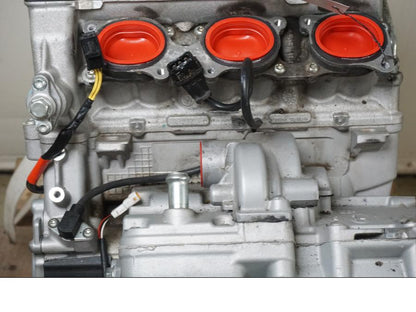 Extrabild2 på Motor från en MV Agusta Dragster -2014 motorcykel.