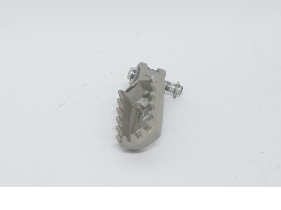 Snett uppifrån på Fotpinne från en Ducati Desert X -2022 motorcykel.