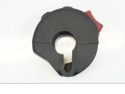 Snett nerifrån på Styrelreglage från en BMW R 1250 GS -2019 motorcykel.