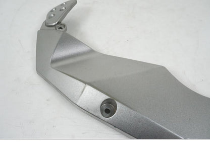 Höger sida på Ramskydd från en Kawasaki Z 750 -2006 motorcykel.