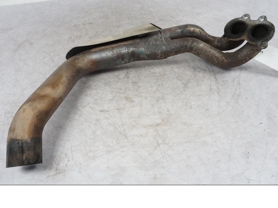 Vänster sida på Grenrör från en Buell 1125 R -2008 motorcykel.