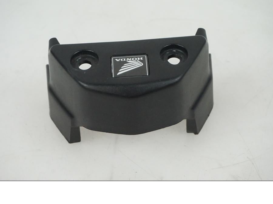 Baksidan på Styrdämpare från en Honda CBR 1000 -2005 motorcykel.