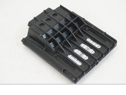 Baksidan på CDI / ECU från en Ducati Streetfighter V4 -2020 motorcykel.