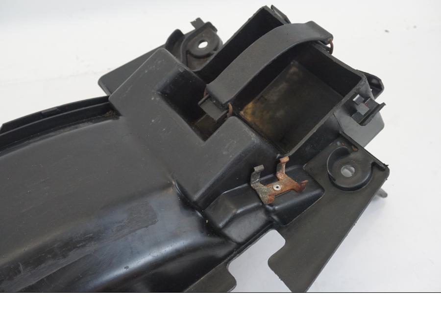 Baksidan på Undertail från en Honda NSR 125 -1991 motorcykel.