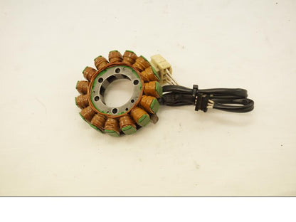 Baksidan på Generator från en Kawasaki ZX-6R -2008 motorcykel.