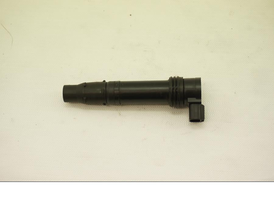 Framsidan på Tändspole från en Kawasaki ZX-6R -2008 motorcykel.