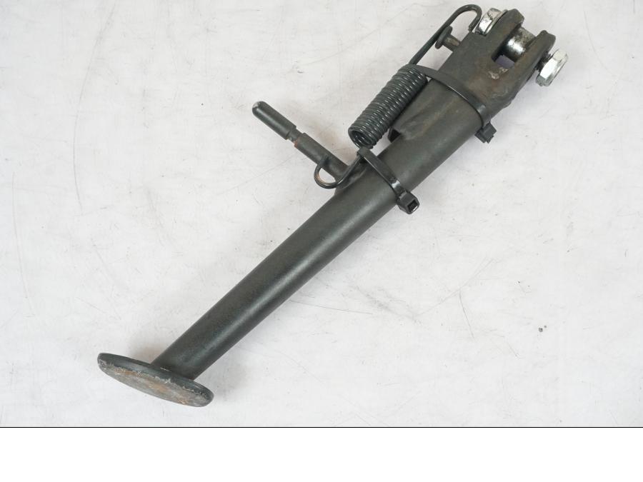 Framsidan på Sidostöd från en Kawasaki Z 900 -2019 motorcykel.