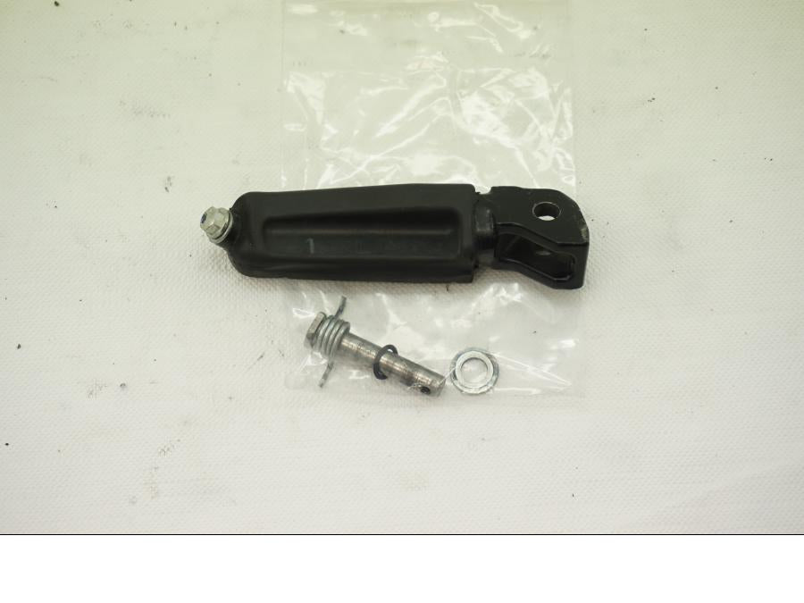 Baksidan på Fotpinne från en KTM RC 390 -2019 motorcykel.