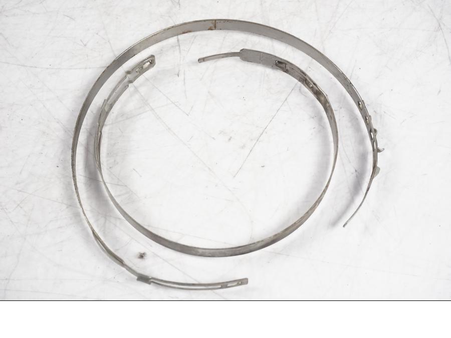 Baksidan på Luftrör från en BMW R 1200 GS -2005 motorcykel.