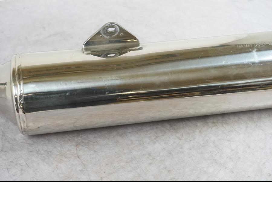 Höger sida på Ljuddämpare från en Honda CBR 1100 XX -2006 motorcykel.