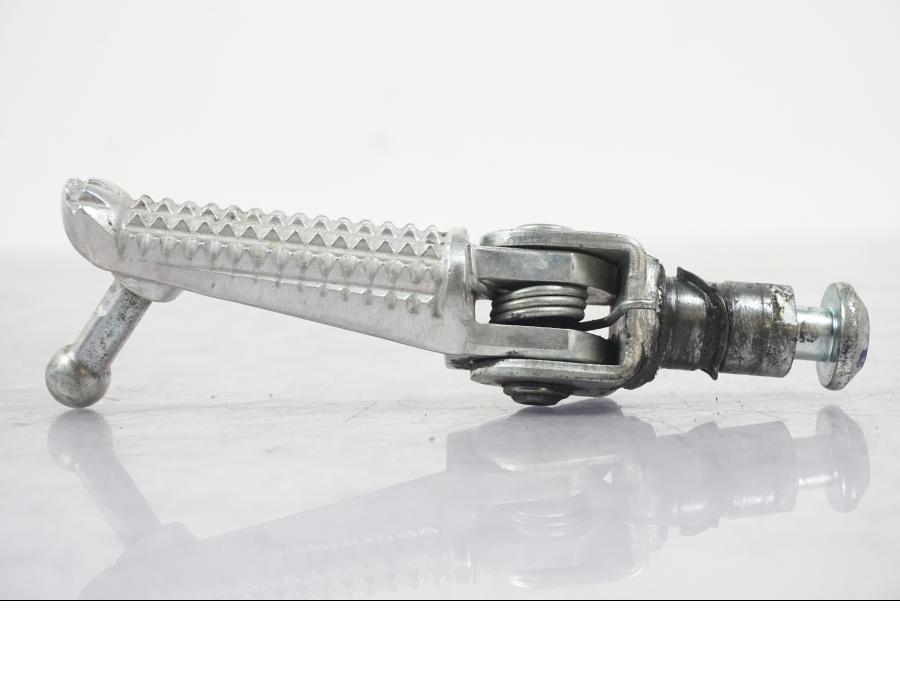 Baksidan på Fotpinne från en Yamaha MT-09 -2016 motorcykel.