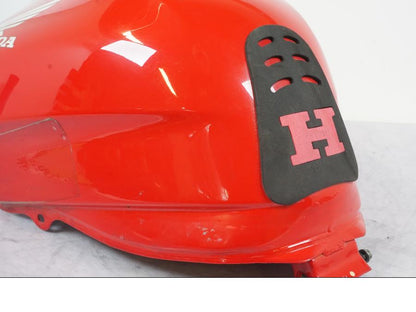 Extrabild1 på Bensintank från en Honda CBR 1000 F -1999 motorcykel.