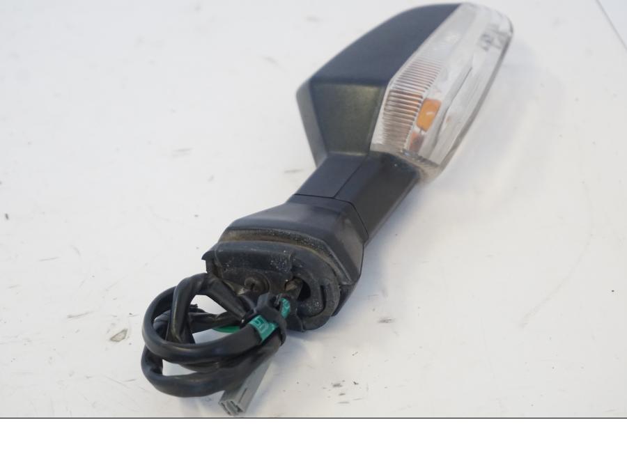 Snett uppifrån på Blinkers från en Kawasaki ER-6N -2012 motorcykel.