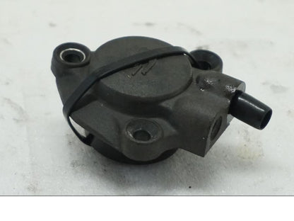 Framsidan på Kopplingslavcylinder från en Aprilia SL 750 Shiver -2008 motorcykel.