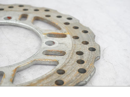 Vänster sida på Bromsskiva från en Kawasaki Z 1000 -2008 motorcykel.