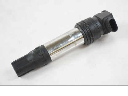 Framsidan på Tändspole från en BMW R 1250 GS -2021 motorcykel.