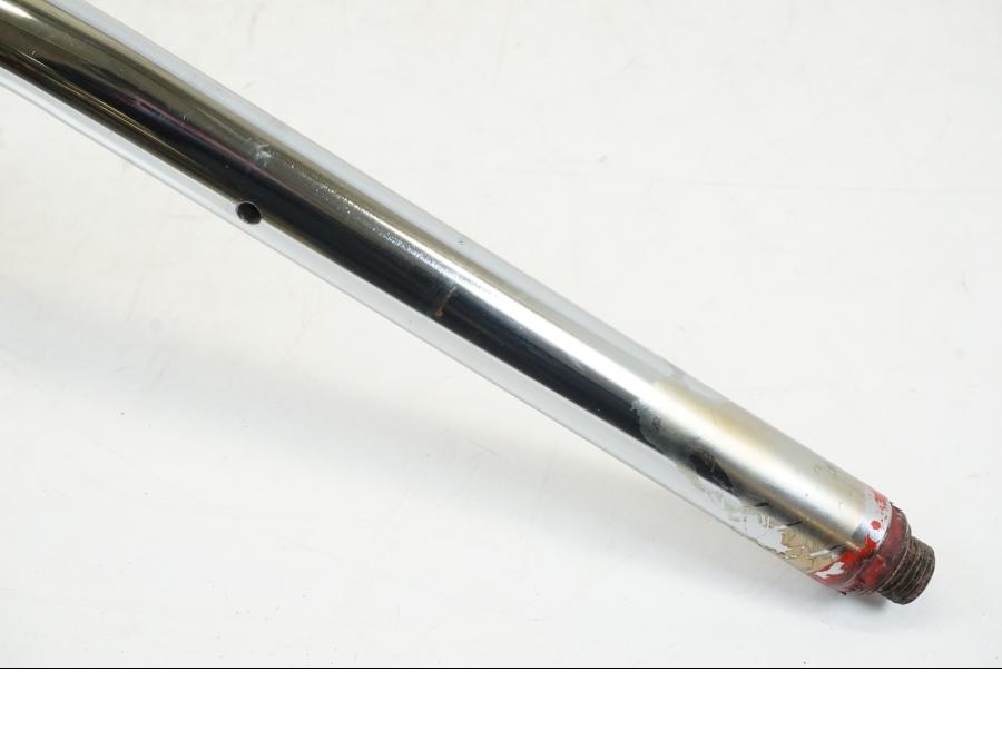 Vänster sida på Styre från en Kawasaki VN 800 -2000 motorcykel.