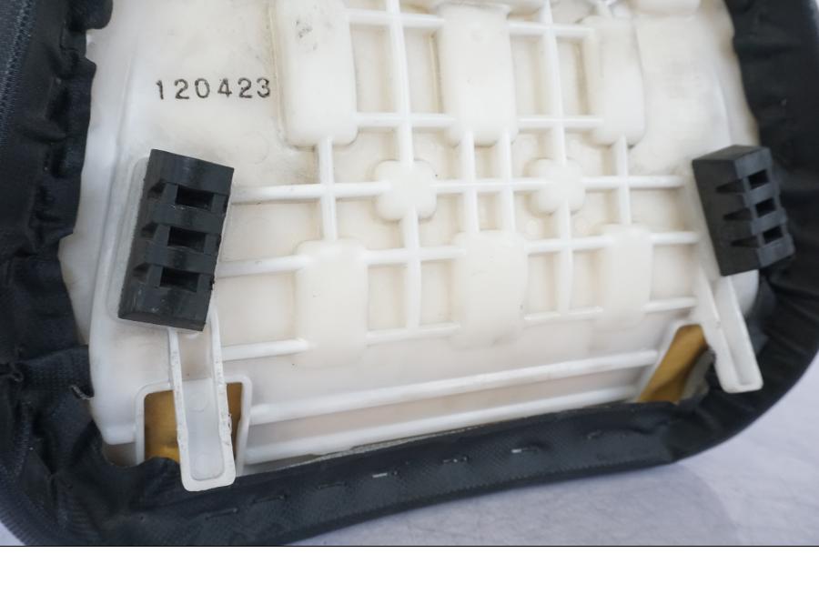 Extrabild2 på Sadel från en Suzuki GSX 1300 RX -1999 motorcykel.