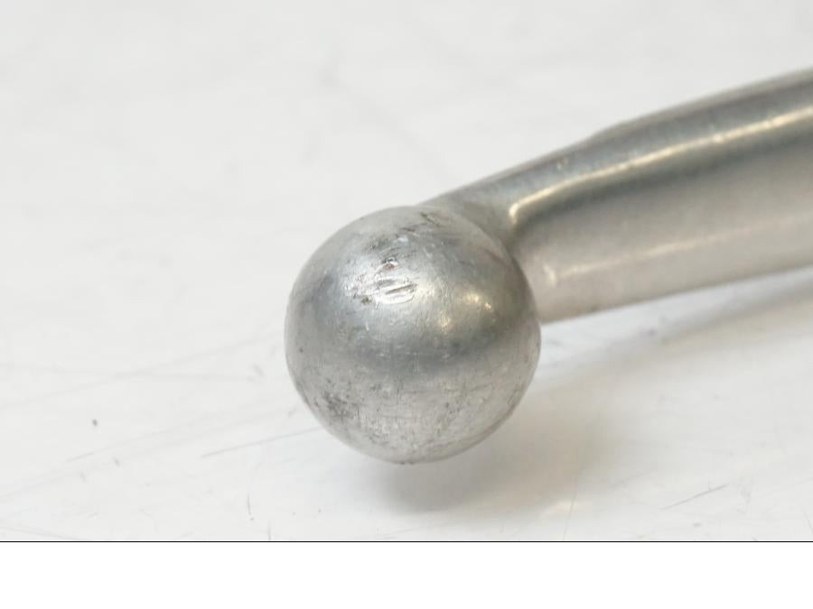 Extrabild1 på <p>Bromsgrepp från Husqvarna TE 310 2009.</p>

<p>Mindre skrapmärken på knoppen samt ytliga repor se bilder.</p> motorcykel.