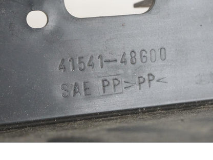 Extrabild3 på Batterihållare från en Suzuki VZR 1800 -2009 motorcykel.