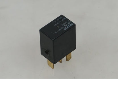 Baksidan på Relä från en Triumph Speed Triple -2011 motorcykel.