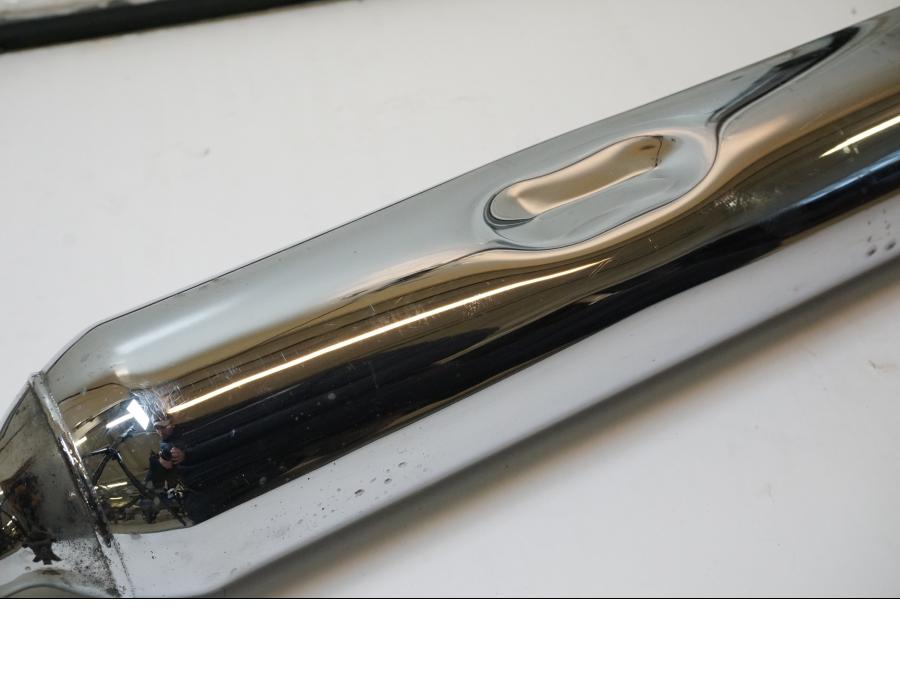 Höger sida på Ljuddämpare från en H-D Street Glide FLHX -2015 motorcykel.