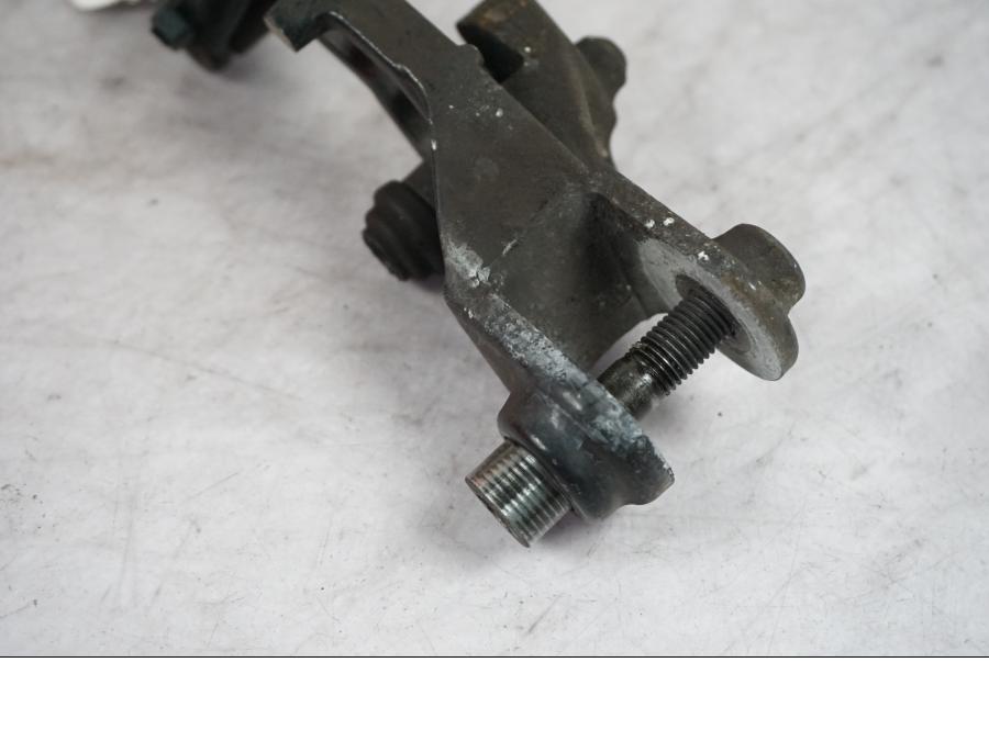 Höger sida på Bromsoksfäste från en Honda GL 1200 -1987 motorcykel.