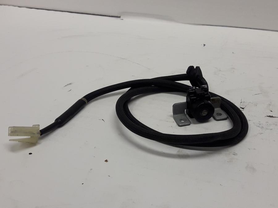 Framsidan på Tändpickup från en Yamaha XJR 1300 -2015 motorcykel.