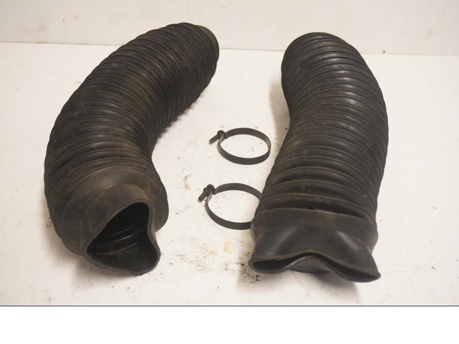 Baksidan på Gaffelbensskydd från en Kawasaki KLE 500 -1991 motorcykel.