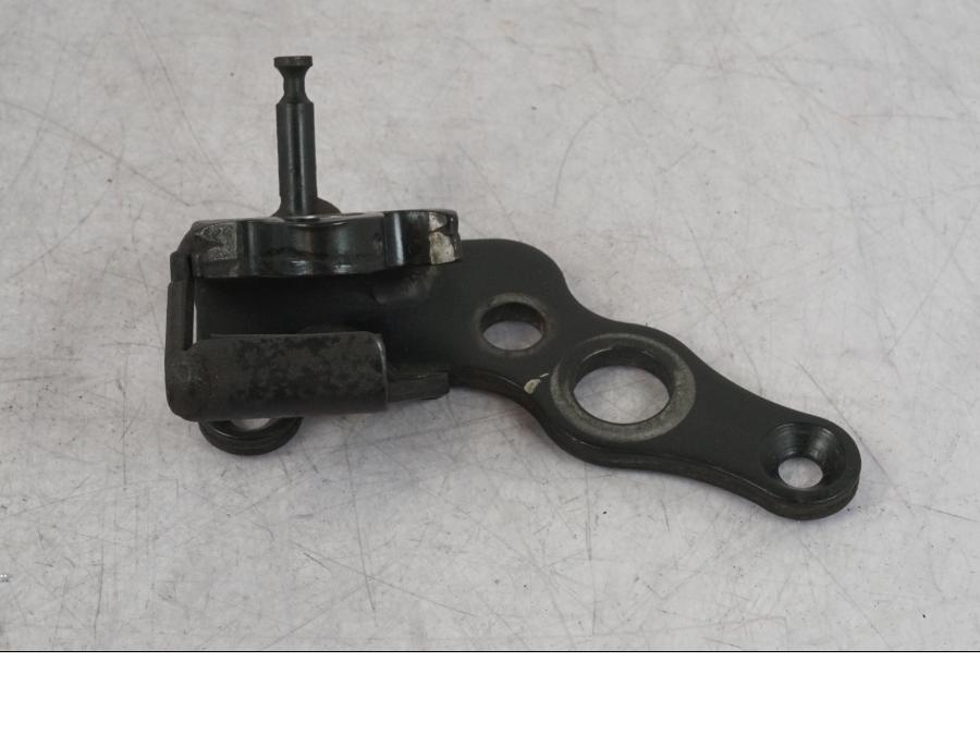 Baksidan på Sidostödsfäste från en BMW R 1100 GS -1998 motorcykel.