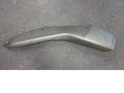 Framsidan på Ljuddämpardekor från en Honda CB 1000 R -2009 motorcykel.