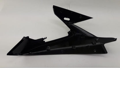 Baksidan på Sidkåpa från en Yamaha FJR 1300 -2010 motorcykel.