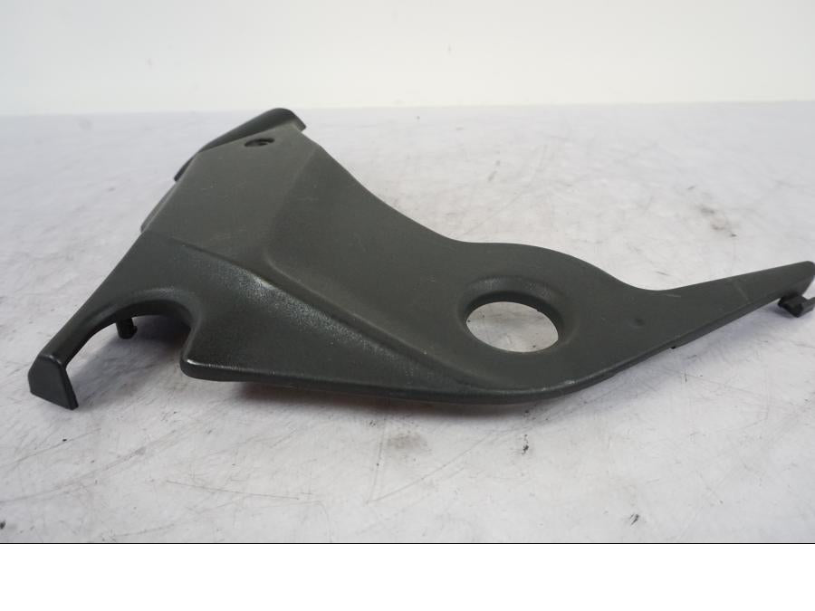 Baksidan på Ramskydd från en Kawasaki ER-6F -2010 motorcykel.