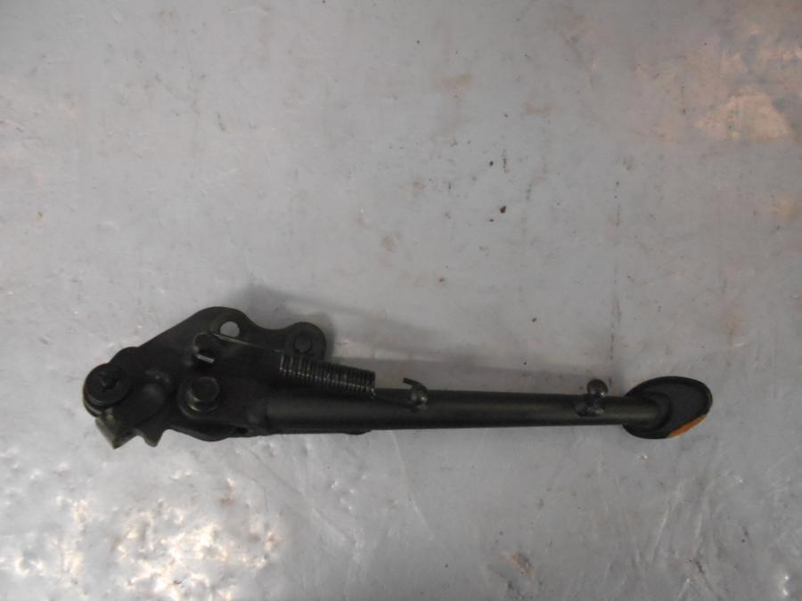 Framsidan på Sidostöd från en Kawasaki Z 1000 -2019 motorcykel.