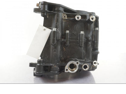 Vänster sida på Motorblock från en BMW R NineT -2017 motorcykel.