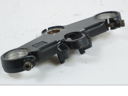 Vänster sida på Gaffelkrona från en Honda CBR 600 -1998 motorcykel.