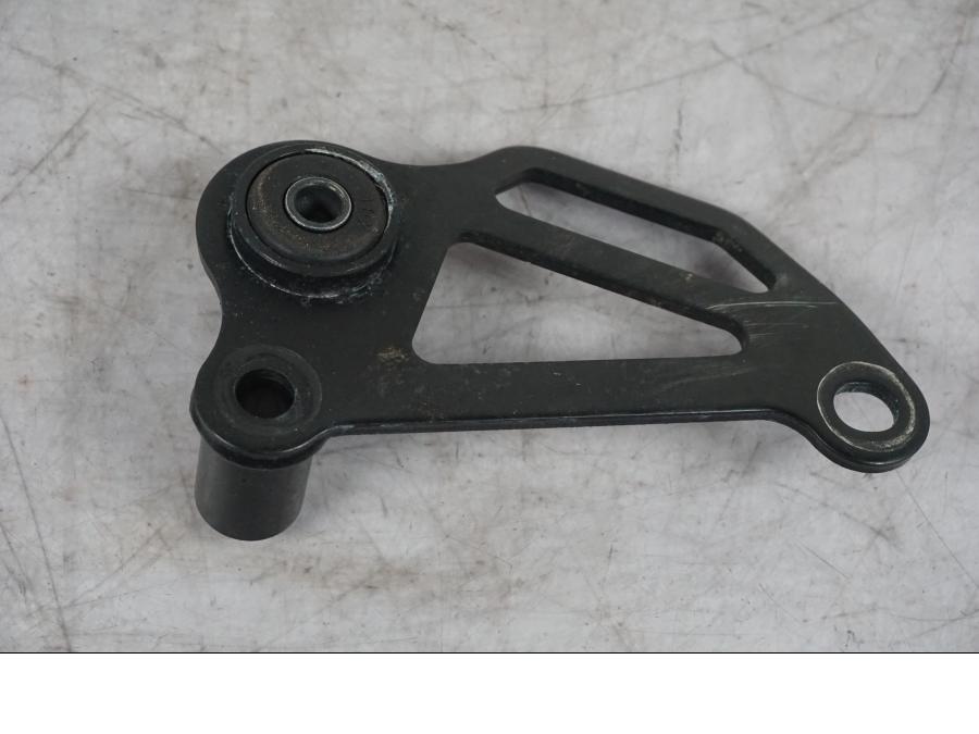 Vänster sida på Avgasanslutning från en Yamaha MT-09 -2024 motorcykel.