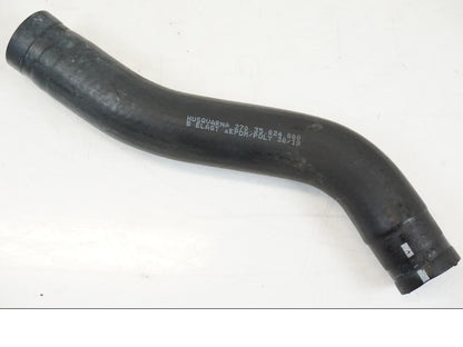 Baksidan på Vattenkyl Slang Set från en Husqvarna 701 Supermoto -2020 motorcykel.