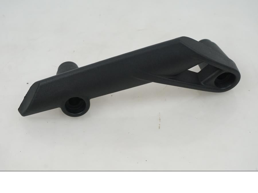 Framsidan på Passagerarhandtag från en KTM 690 Enduro -2023 motorcykel.