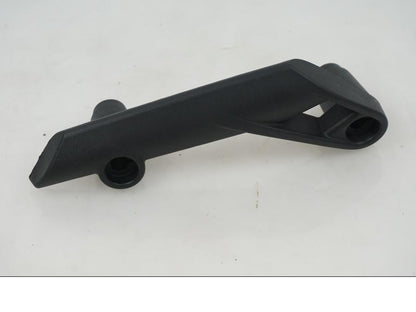 Framsidan på Passagerarhandtag från en KTM 690 Enduro -2023 motorcykel.